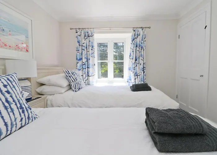 Idyllic Cottage Near Padstow